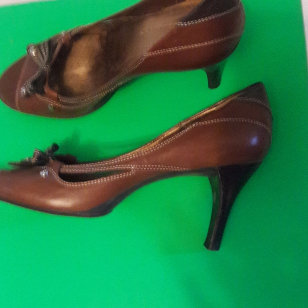Cole Haan open toe pump - Picture 3 of 6